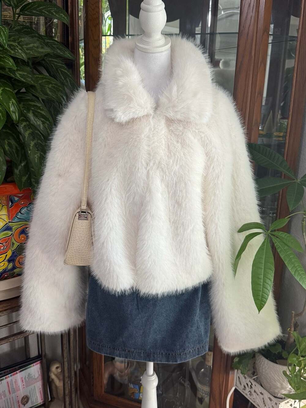 Edikted Women's White Faux Fur Cropped Jacket